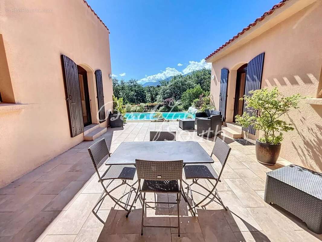 Maison à MONTESQUIEU-DES-ALBERES