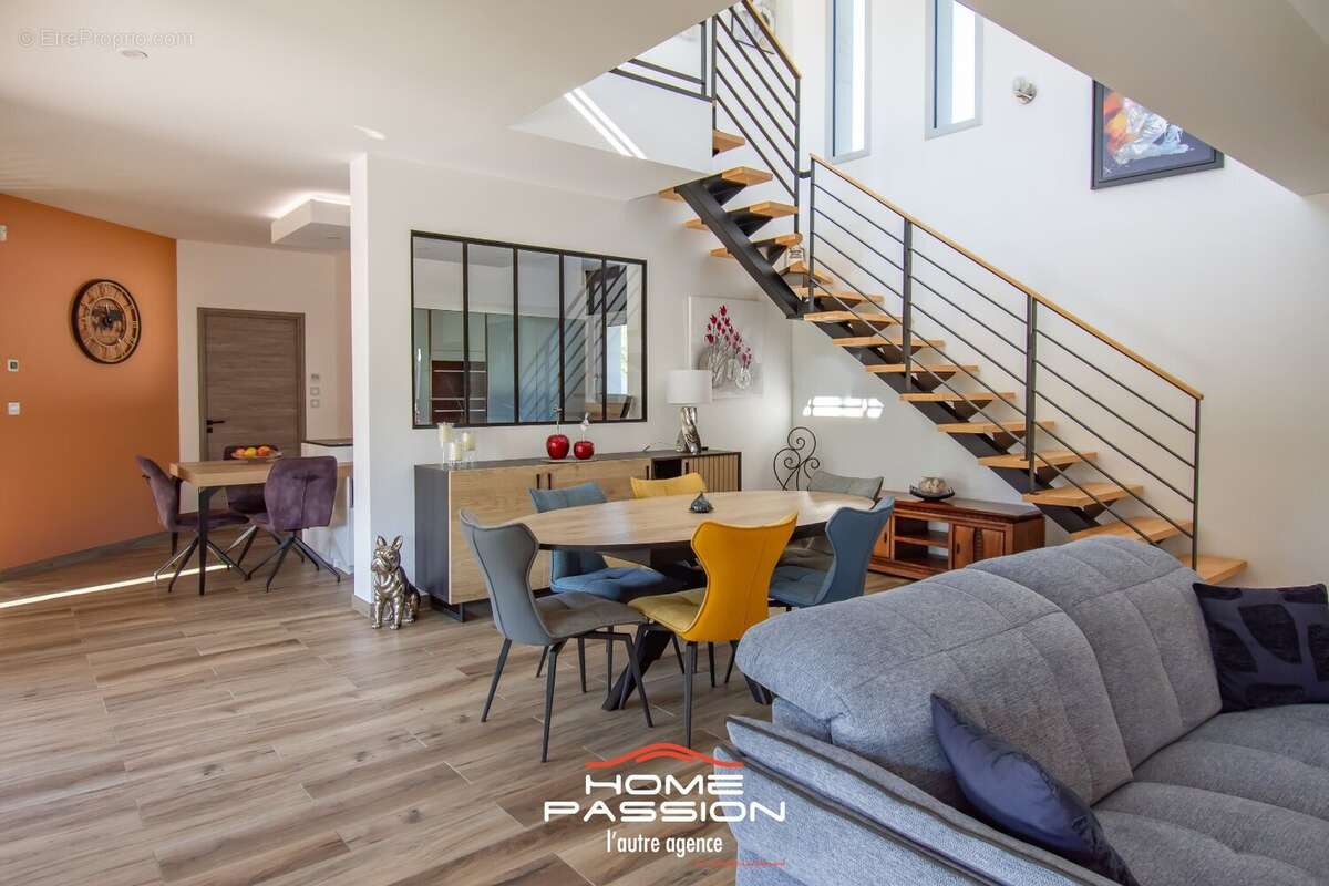 Maison à LES MATHES