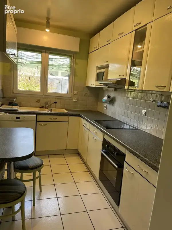 Maison d'Architecte: 2 logements, sous-sol de 200m2 et 100m2  de combles aménagés. - photo 8