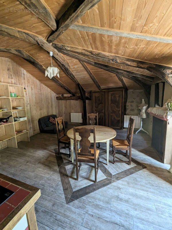 Maison à LABASTIDE-SUR-BESORGUES