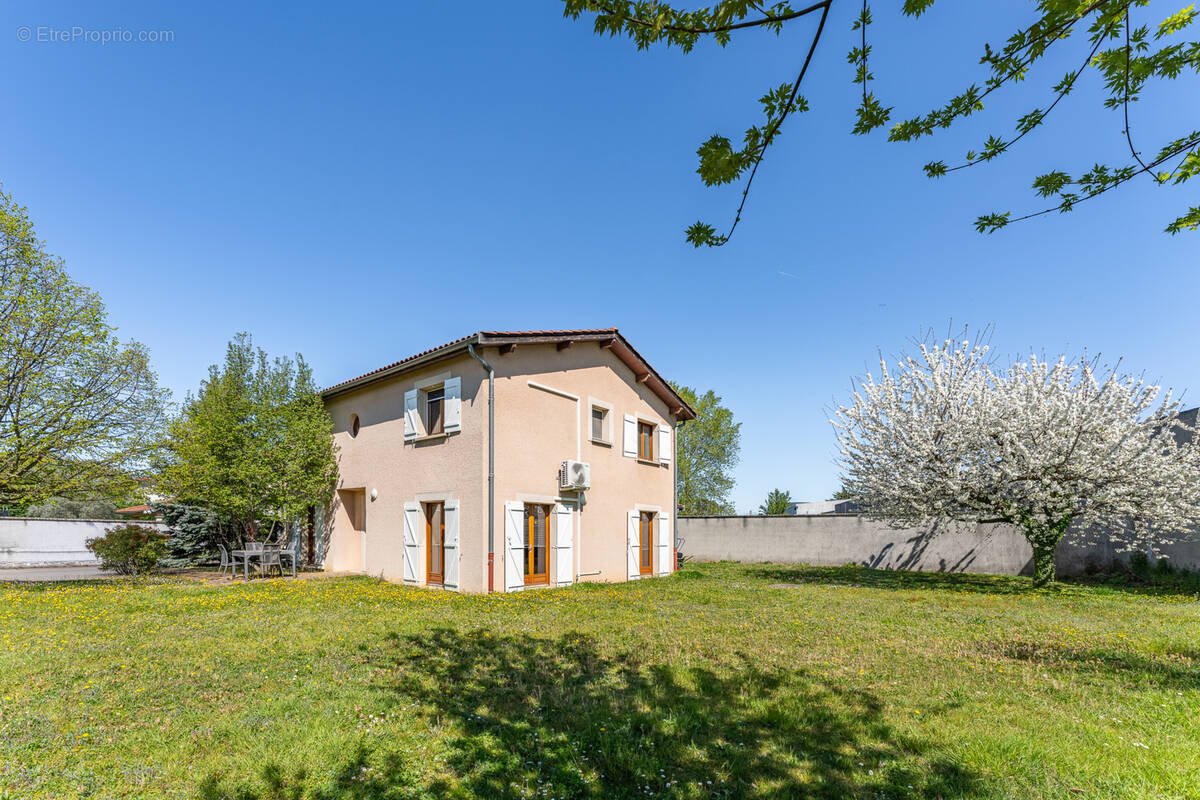 Maison à SAINT-PRIEST