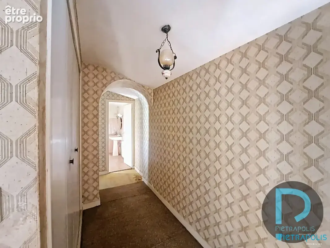 Maison 193 m² à Villars-Les-Dombes  - photo 9