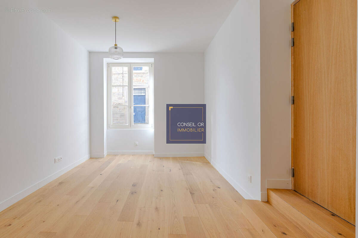 Appartement à SAINT-GENIS-LAVAL