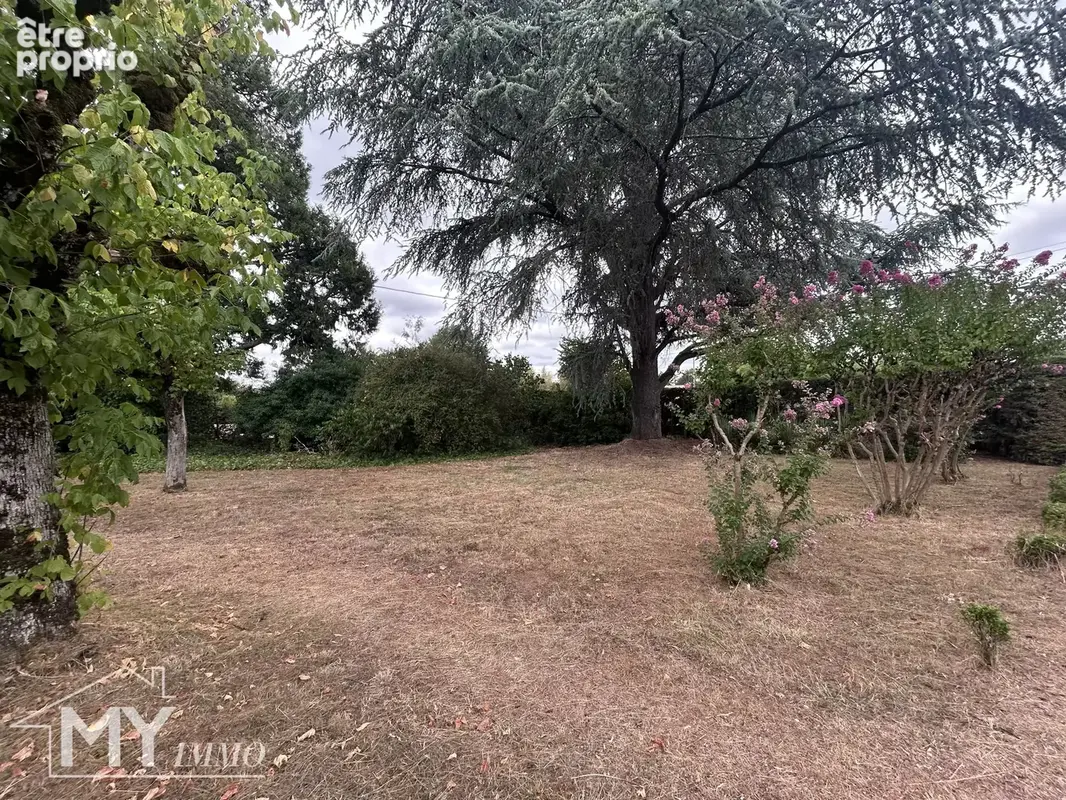 PINEUILH : Maison proche des commodités, jardin arboré, garage et terrasse couverte - photo 29
