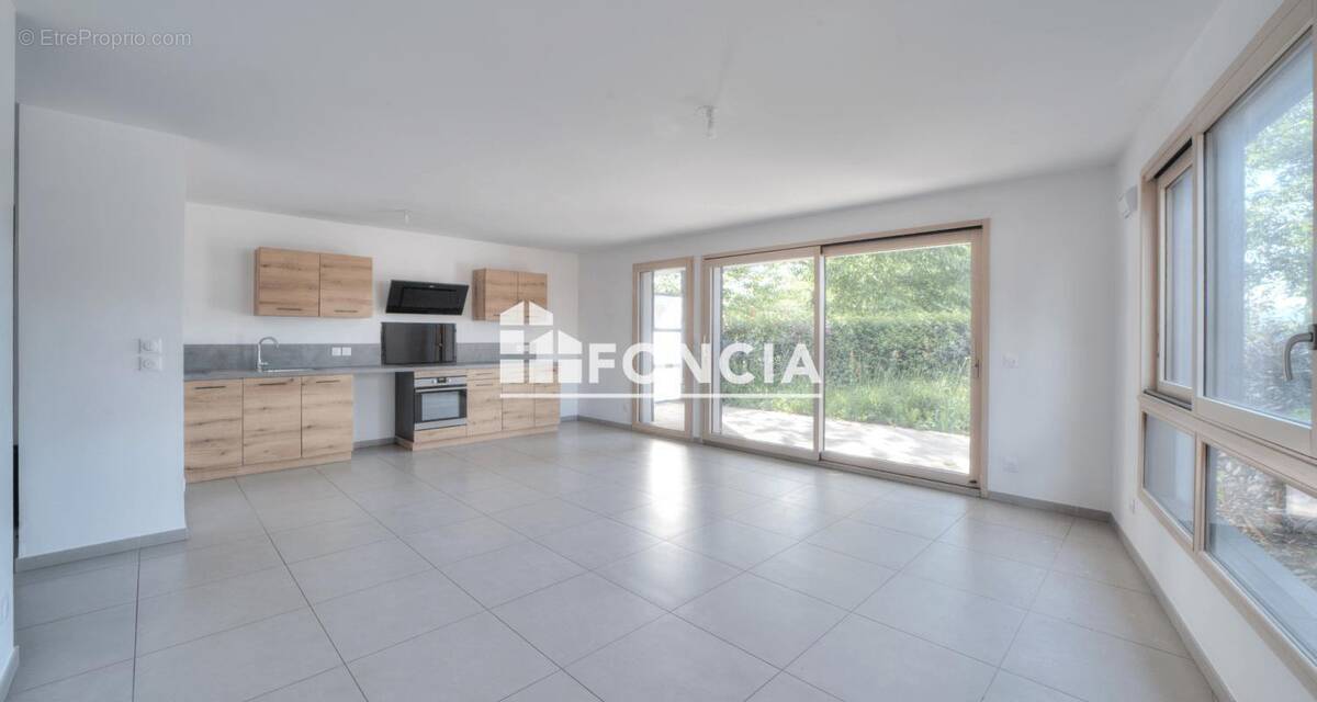 Appartement à FERNEY-VOLTAIRE