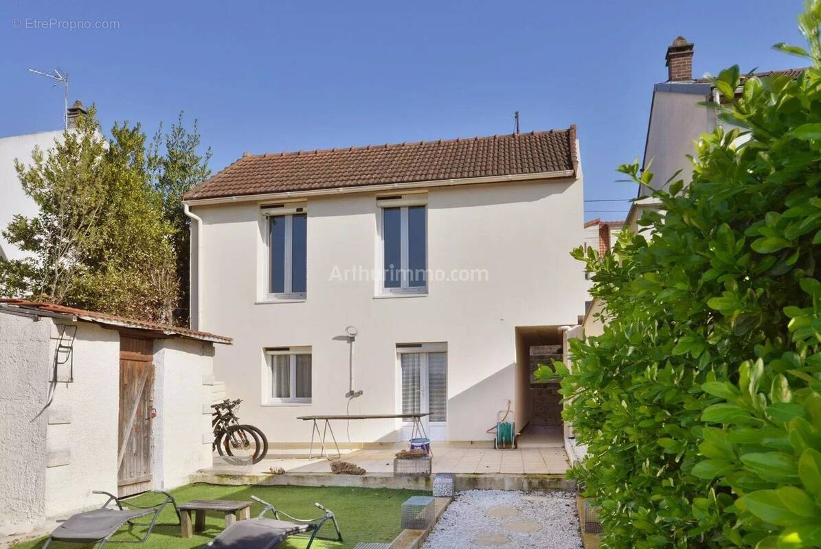 Maison à VILLENEUVE-SAINT-GEORGES