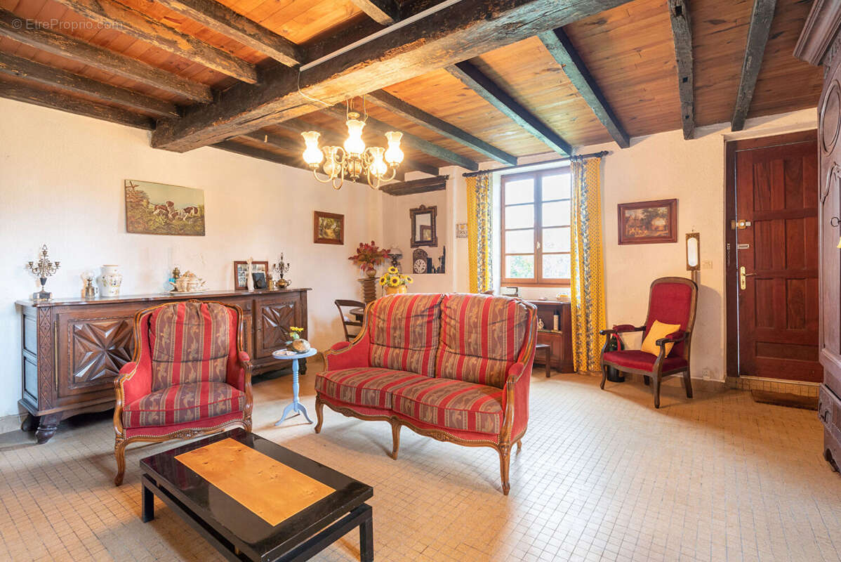 Maison à AMOU