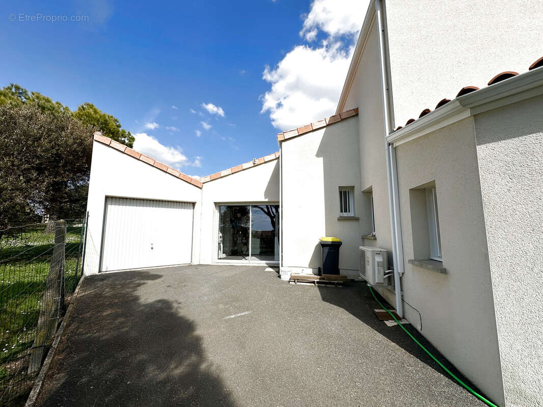 Maison à BARZAN