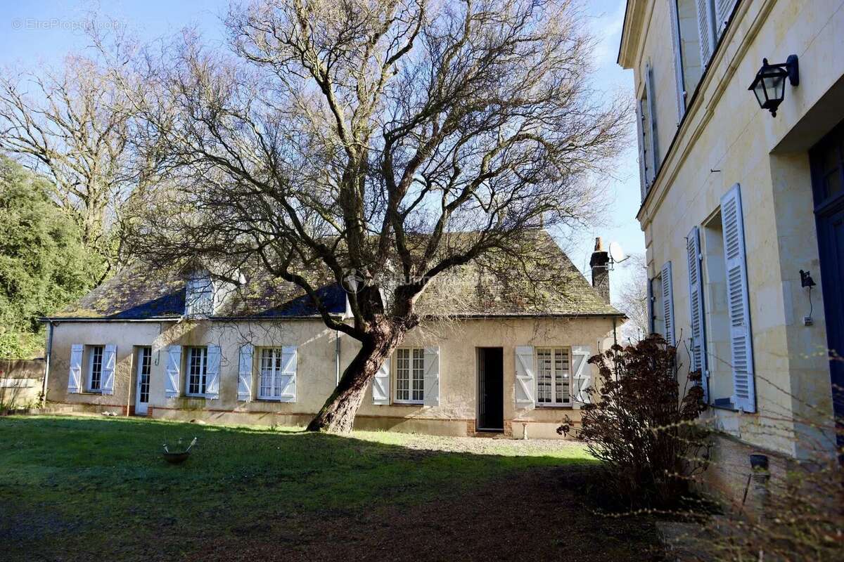 Maison à LA CHARTRE-SUR-LE-LOIR