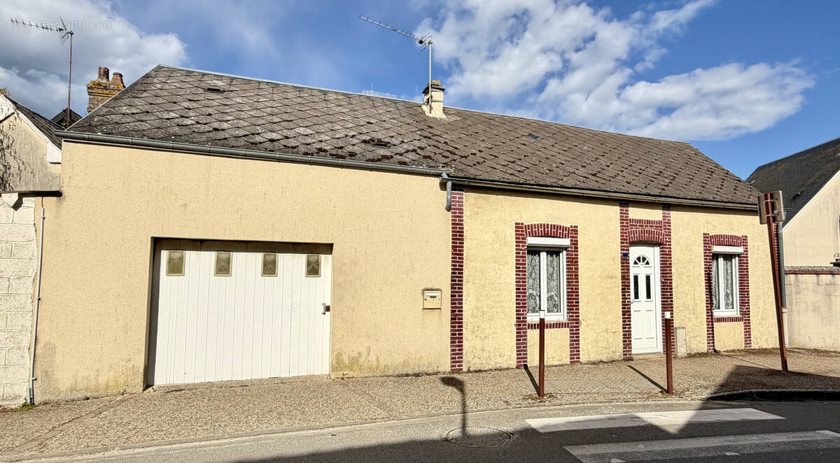 Maison à BAILLEAU-LE-PIN