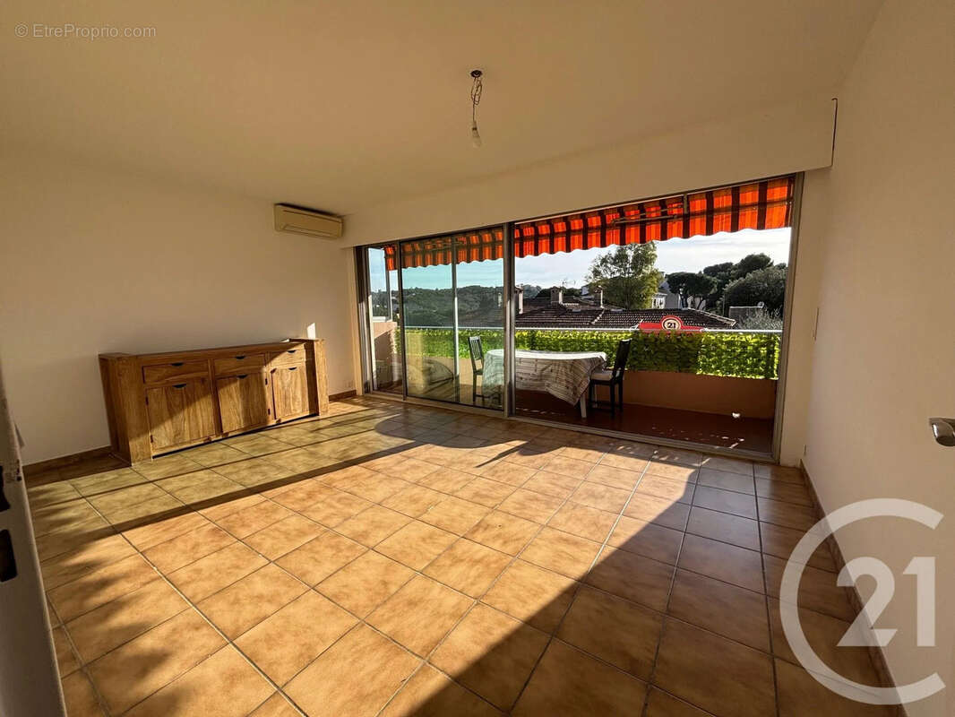Appartement à LE CANNET