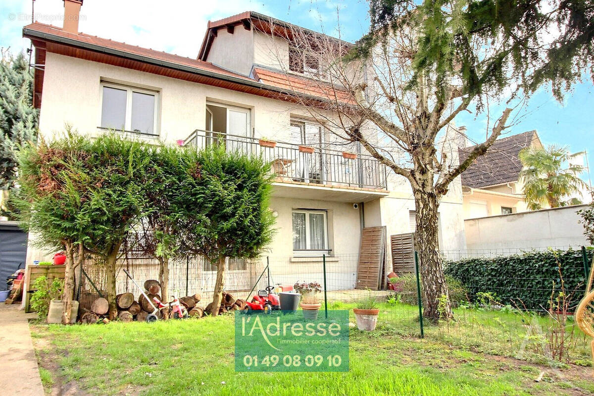 Maison à L'HAY-LES-ROSES