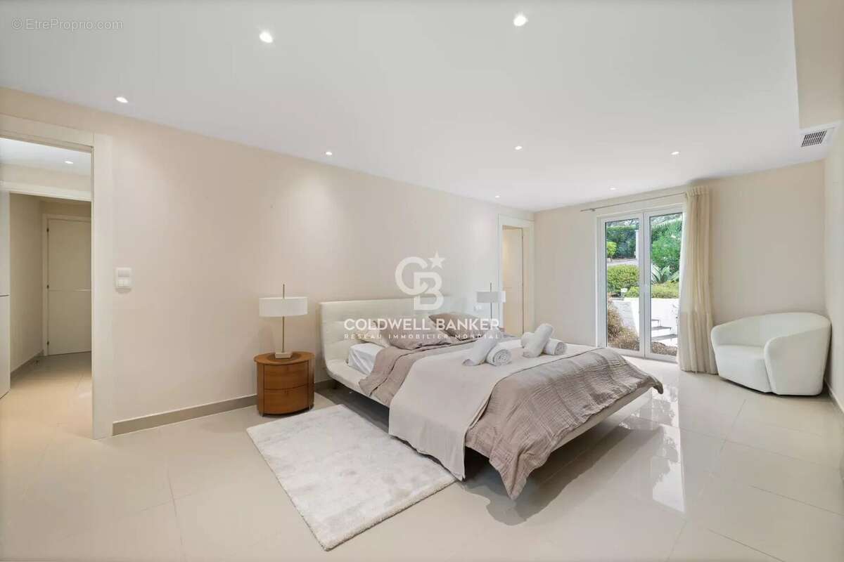 Maison à MOUGINS