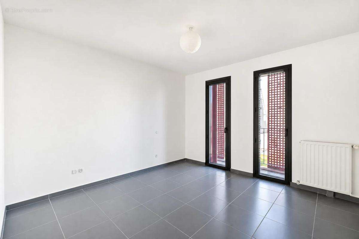 Appartement T2 de 43,82 m² avec terrasse et parking – 34000 - photo 9