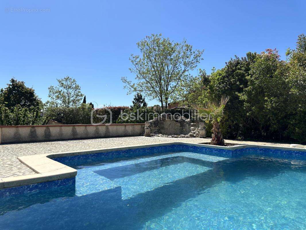 Villa d'architecte - 7 pièces 254M2 - photo 2