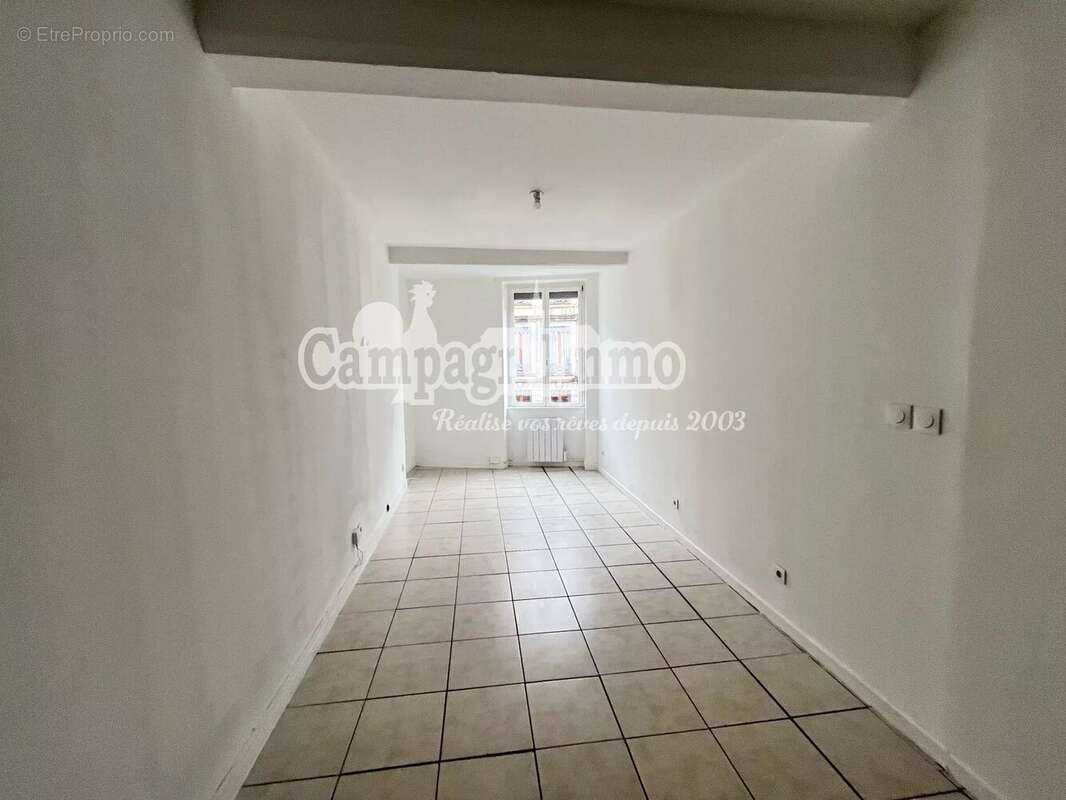 Appartement T3 Centre de Tarare - photo 3