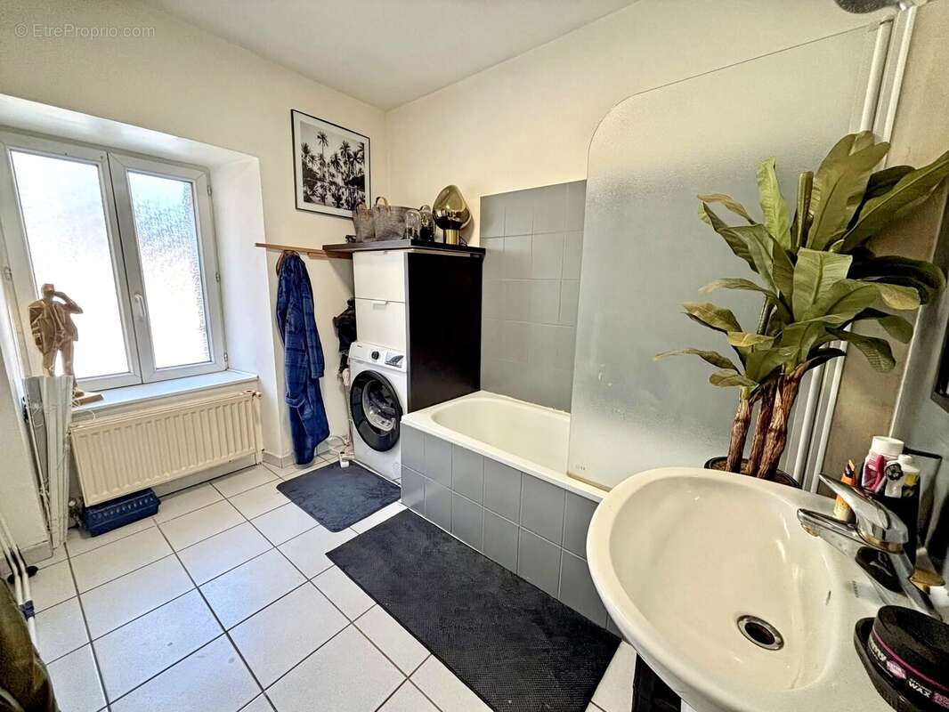 Appartement à SAINT-MAURICE-DE-LIGNON