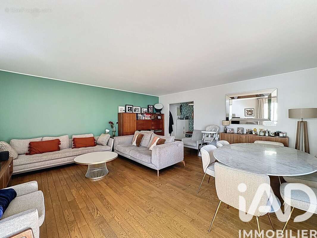 Photo 2 - Appartement à COURBEVOIE