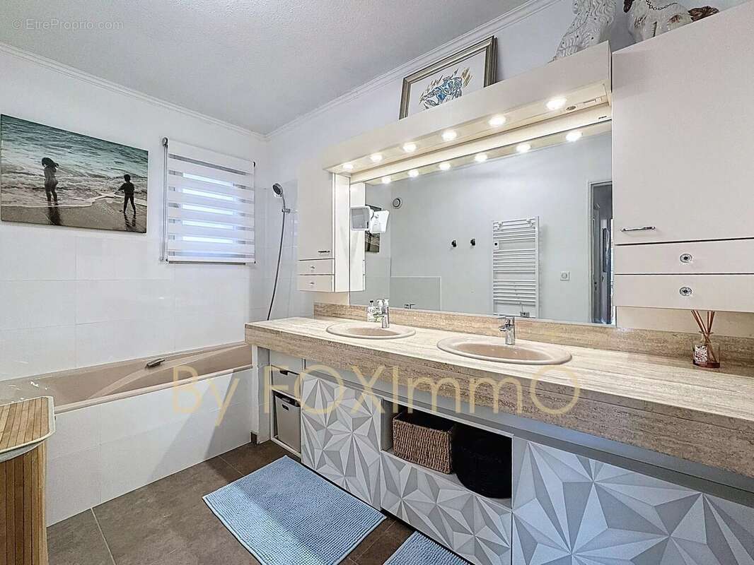 Appartement à VENCE