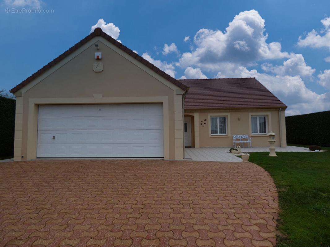 Maison à VERNOUILLET