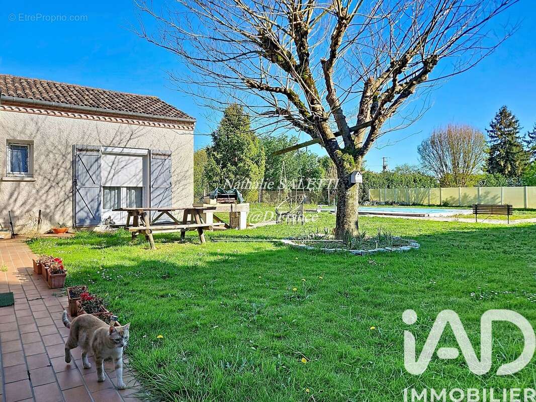 Photo 2 - Maison à SAINTE-COLOMBE-EN-BRUILHOIS