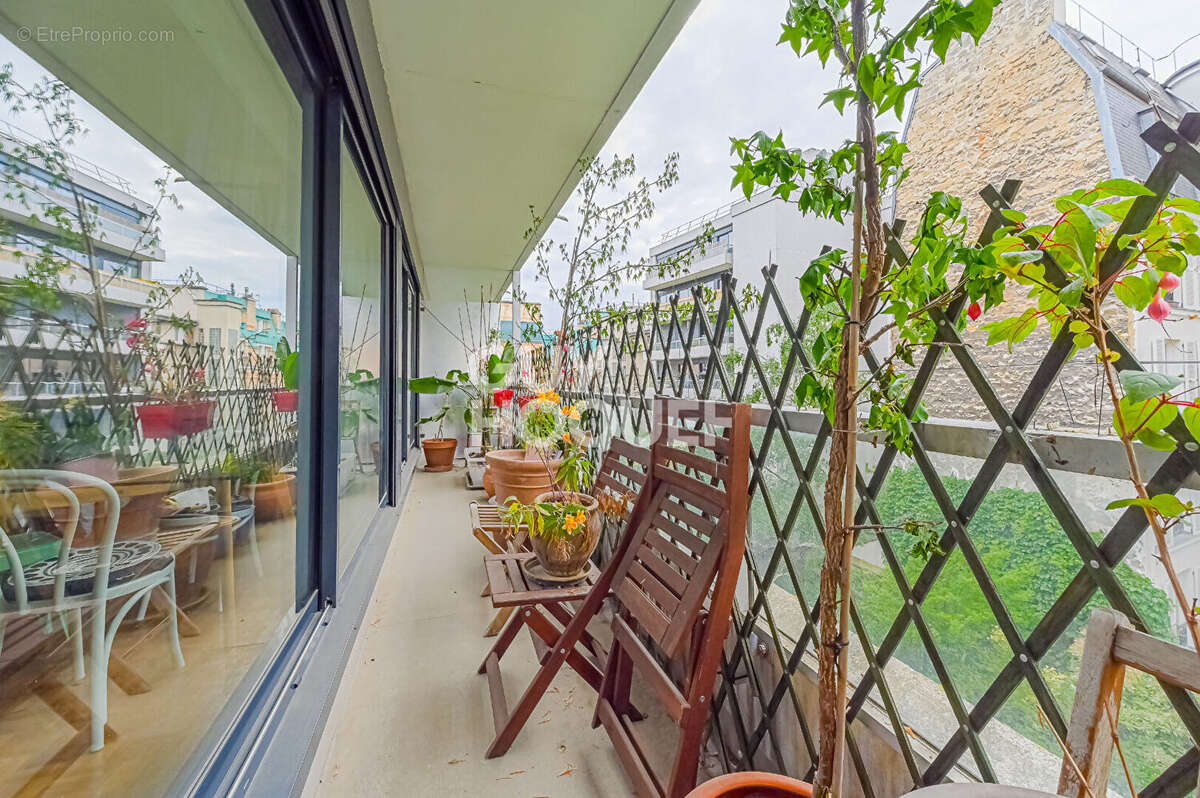 Appartement à PARIS-12E