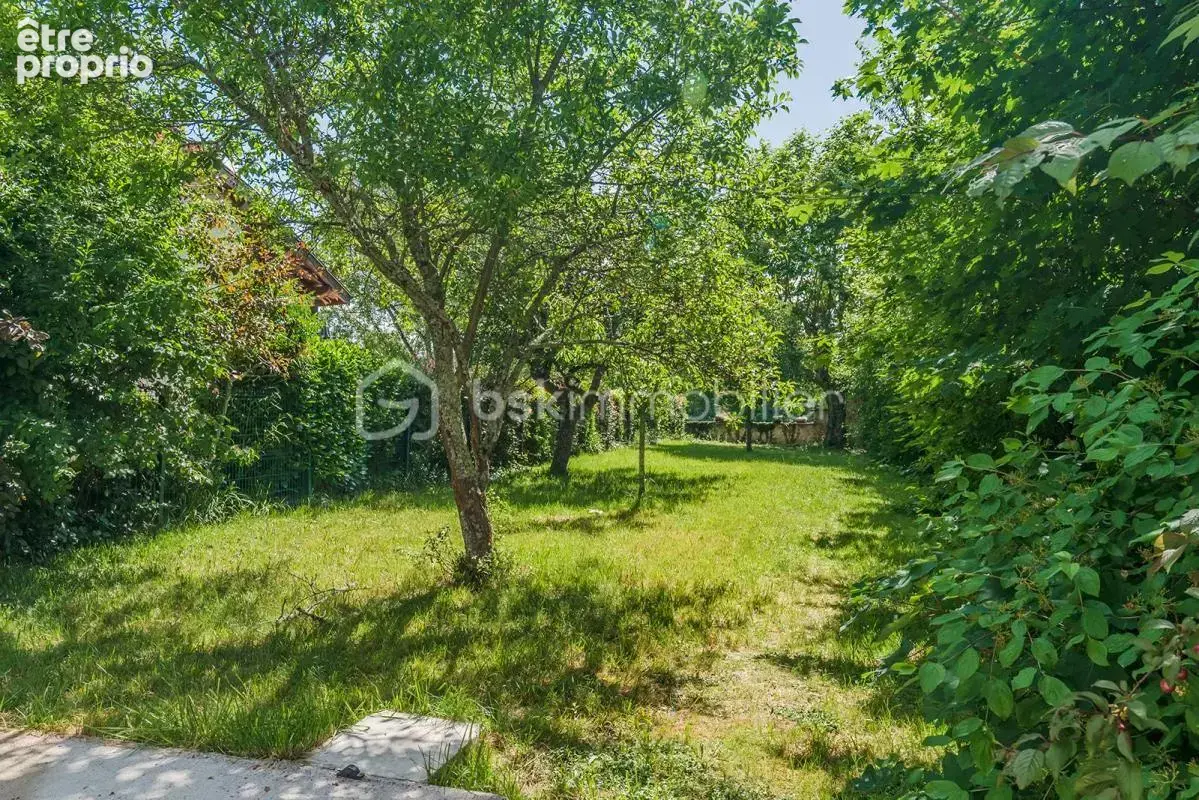 Demeure de caractère en bord de rivière d'Ain – 300 m² habitables – Piscine- IDEAL GRANDE FAMILLE - photo 7