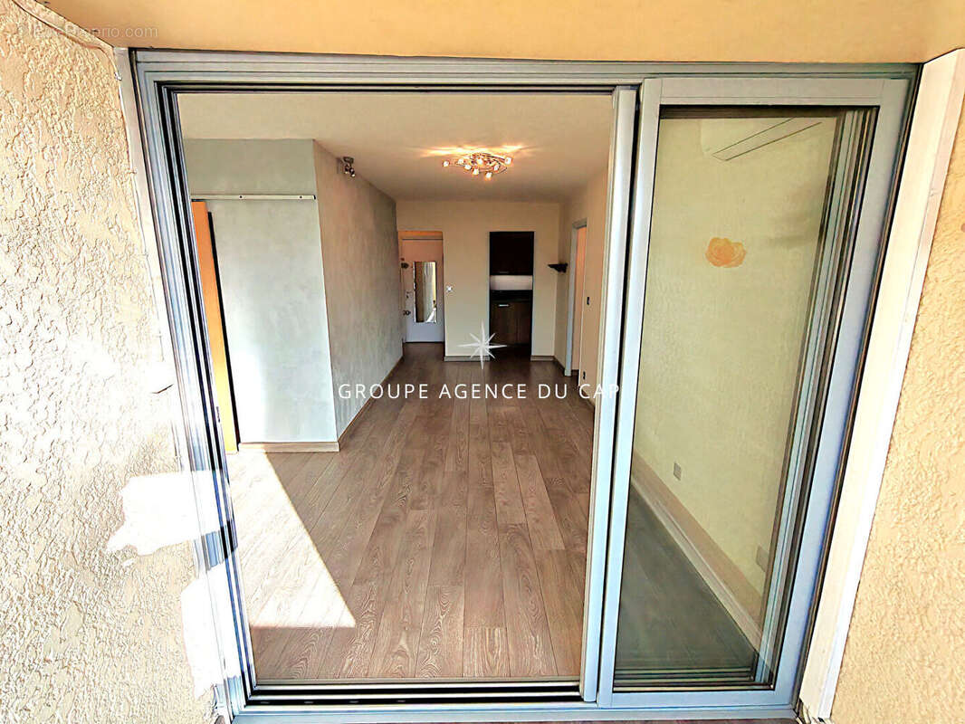 A vendre - appartement 2 pieces centre ville - 200m de la mer - garage en option - saint aygulf - photo 7