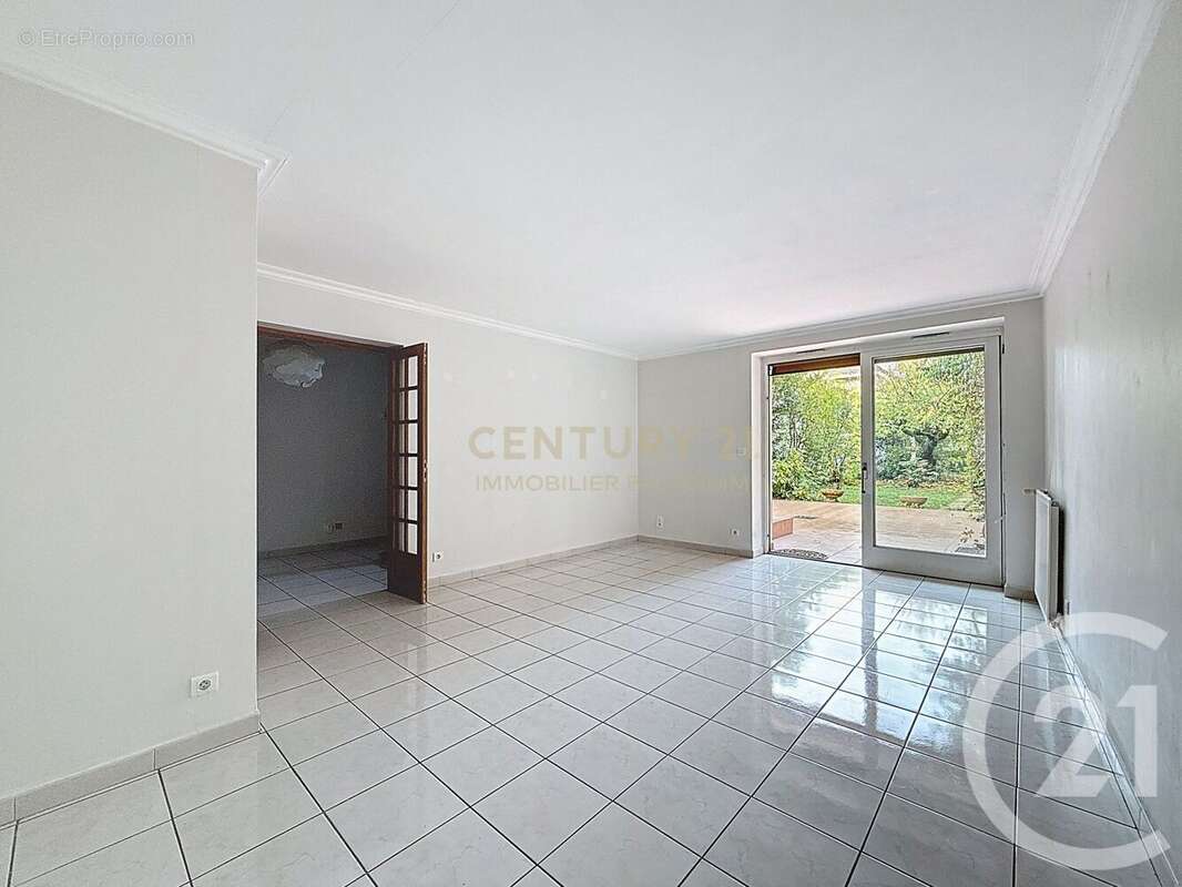 Maison à BOURGOIN-JALLIEU