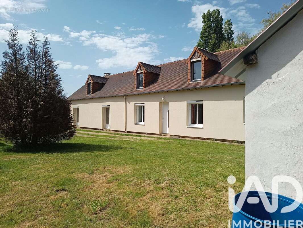 Photo 2 - Maison à PARIGNE-L'EVEQUE
