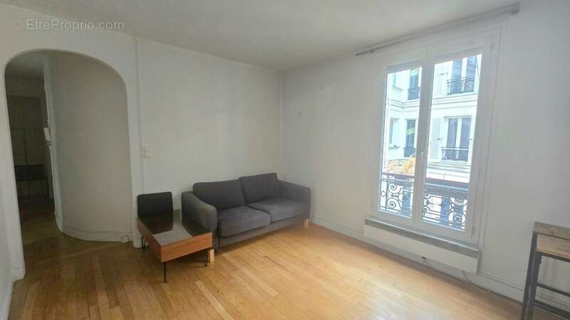 Appartement à PARIS-10E