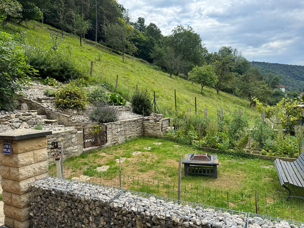 Maison à MONTFAUCON