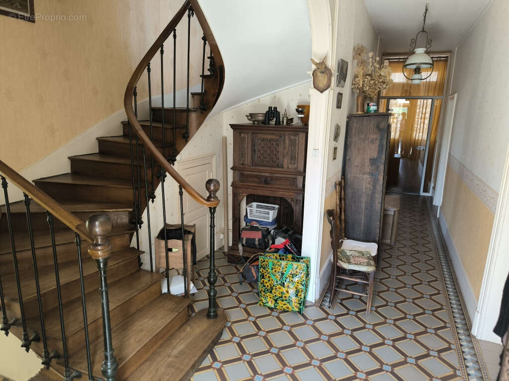 Maison à CHATILLON-EN-BAZOIS