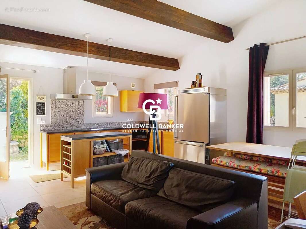 Appartement à MONTAUROUX