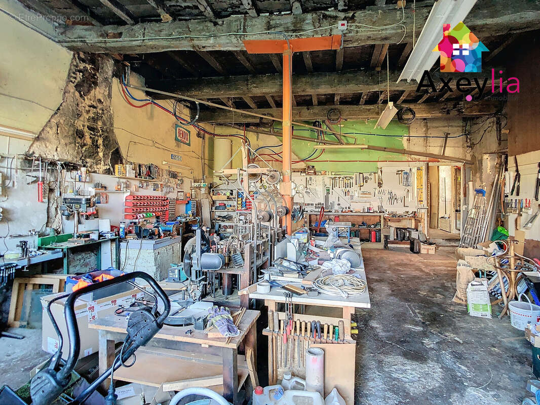 Maison à LA PACAUDIERE