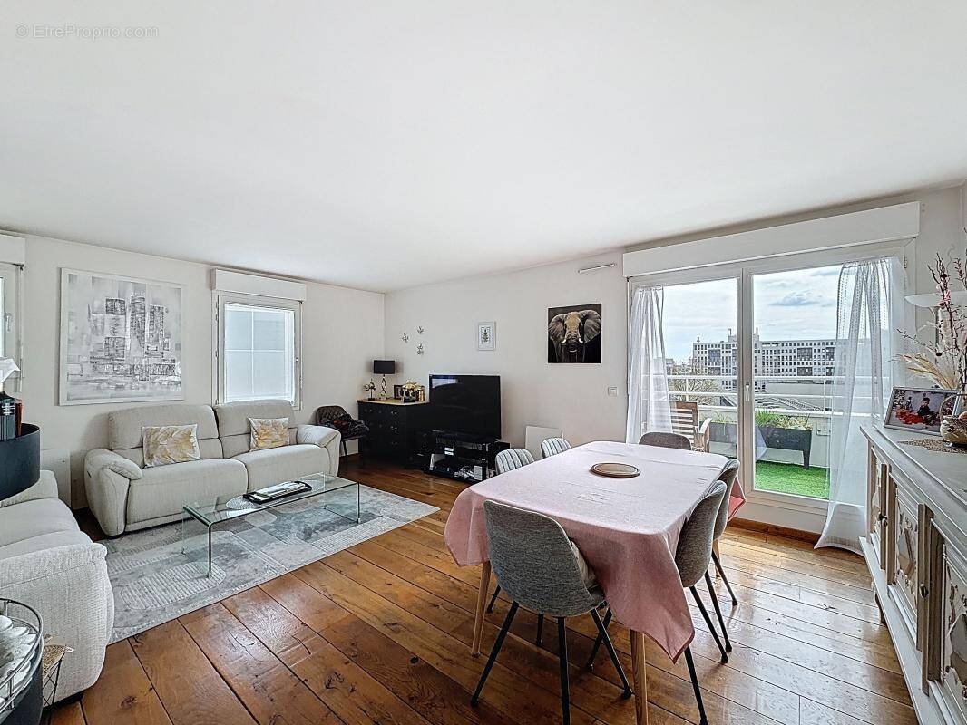 Appartement à MONTIGNY-LE-BRETONNEUX