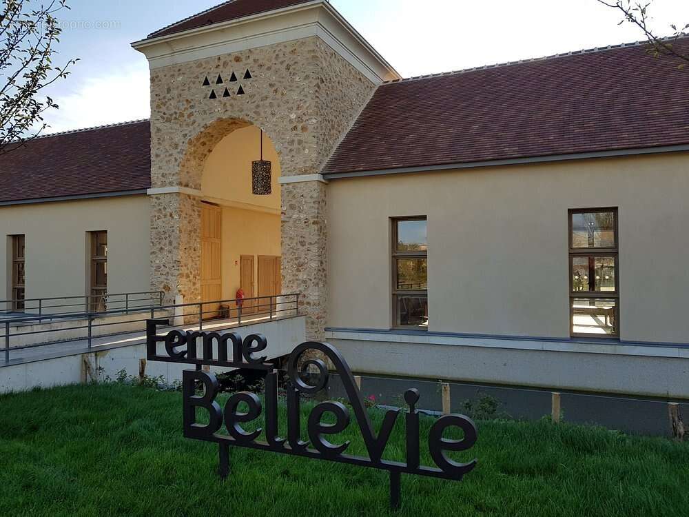Appartement à BAILLY-ROMAINVILLIERS