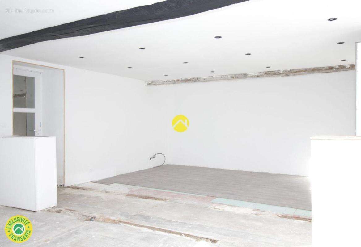 Maison à NERIS-LES-BAINS