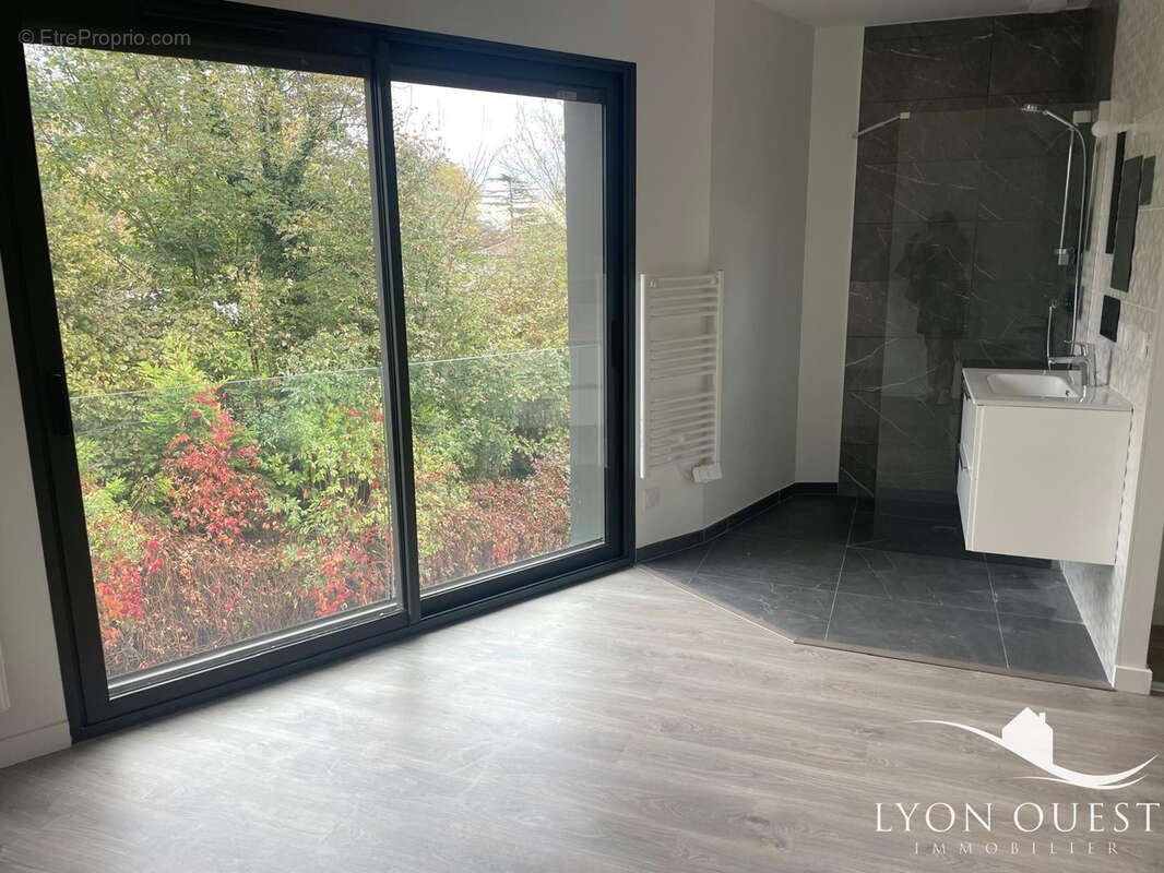 Maison à SATHONAY-VILLAGE