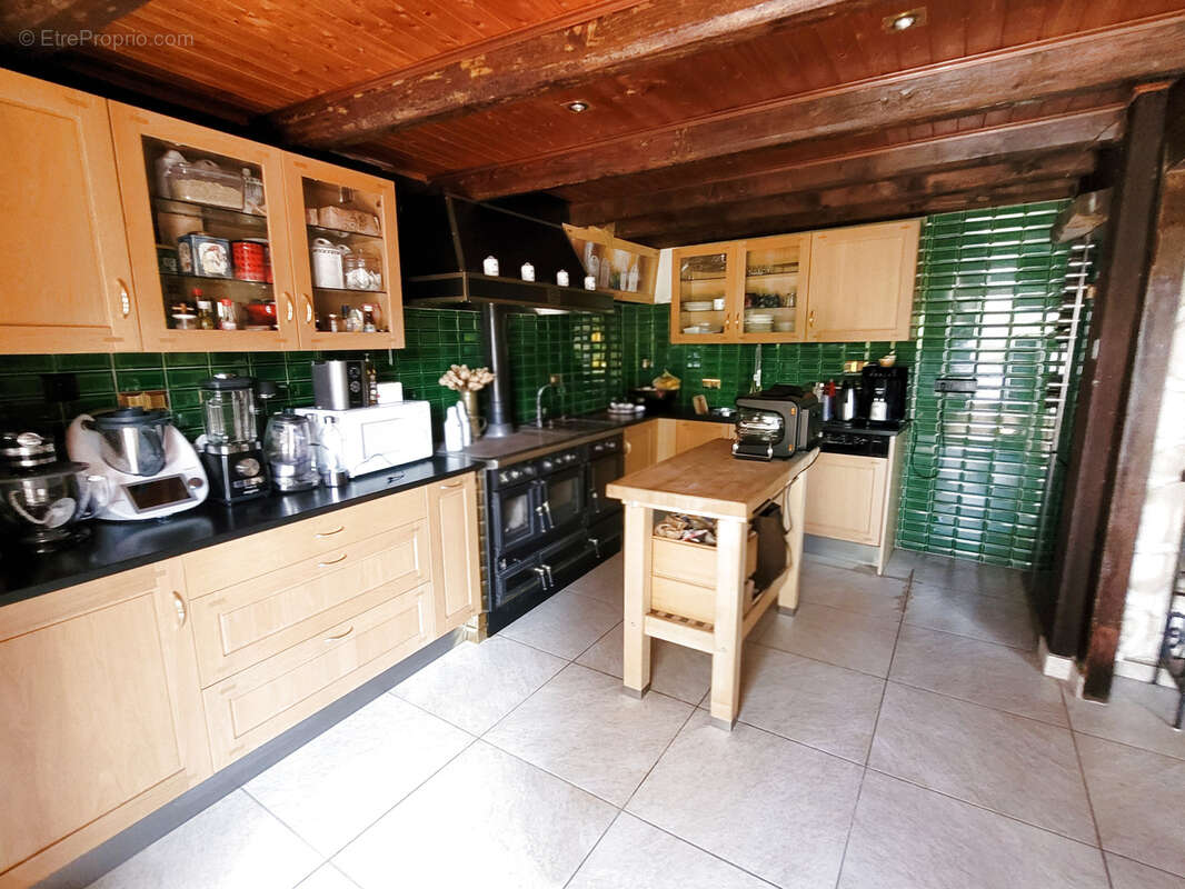 Maison à VETRAZ-MONTHOUX