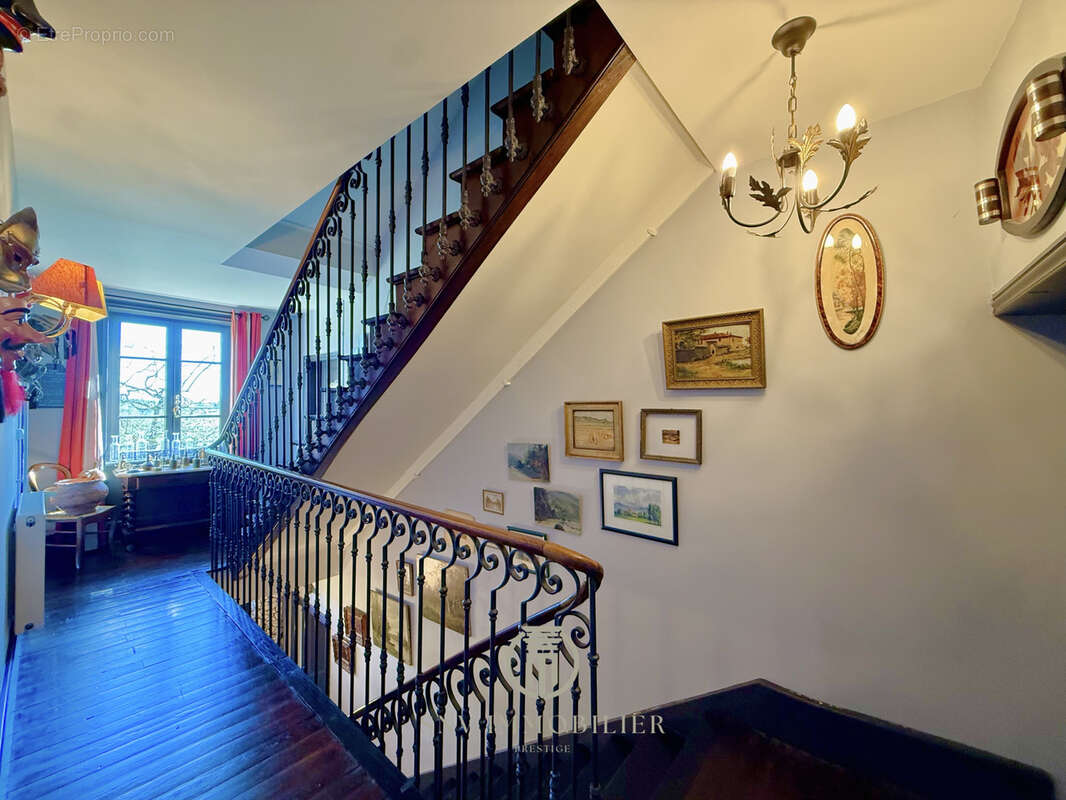 Maison à SAINT-JEAN-SAINT-MAURICE-SUR-LOIRE