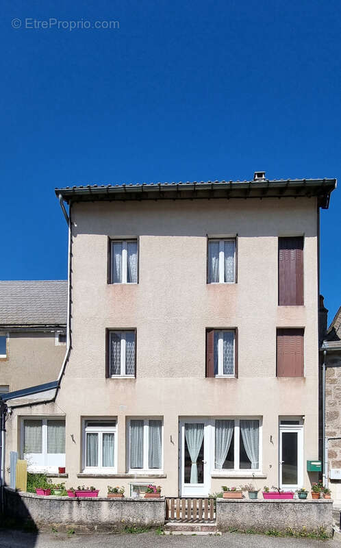 Maison à LE BEAGE
