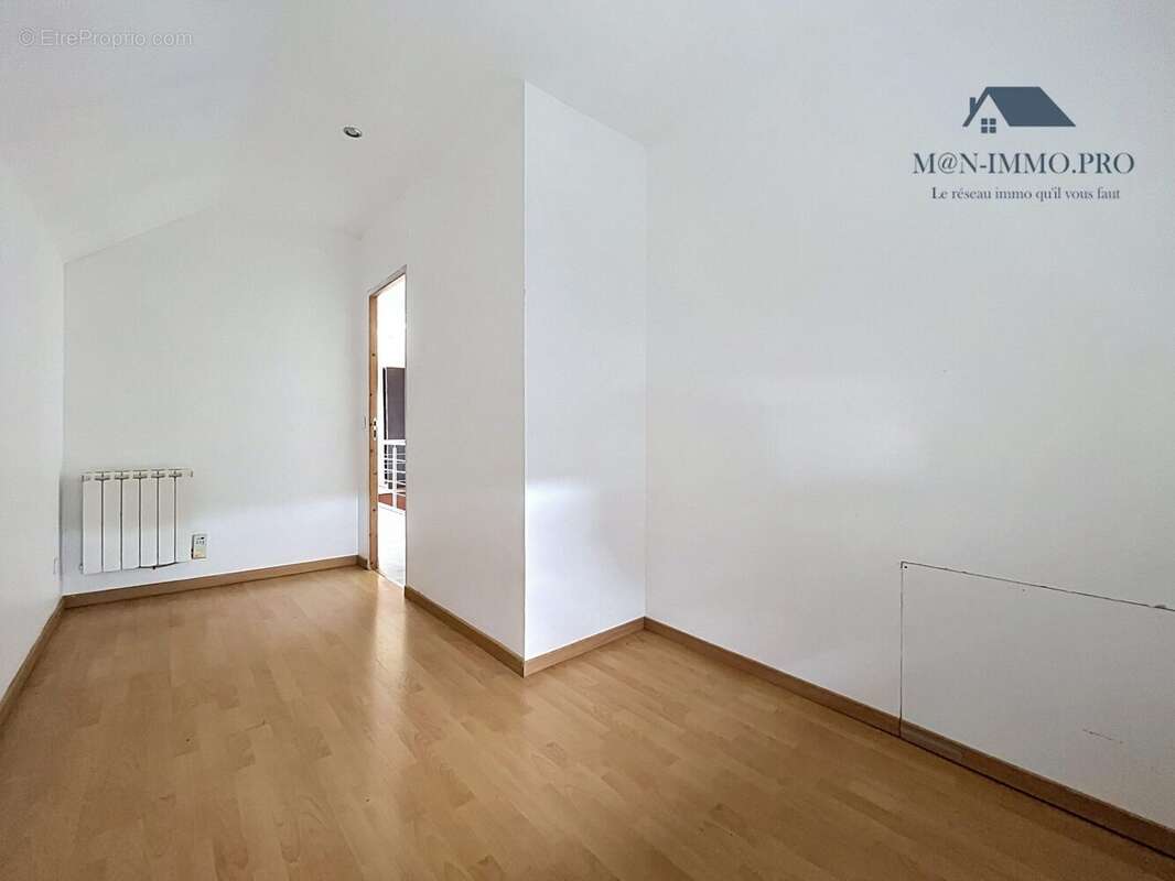 Maison 263 m² à Armentieres  - photo 4