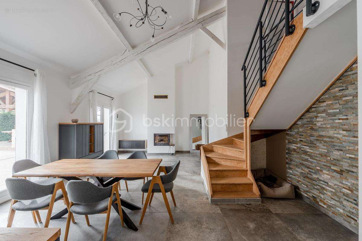 Maison à BALAN