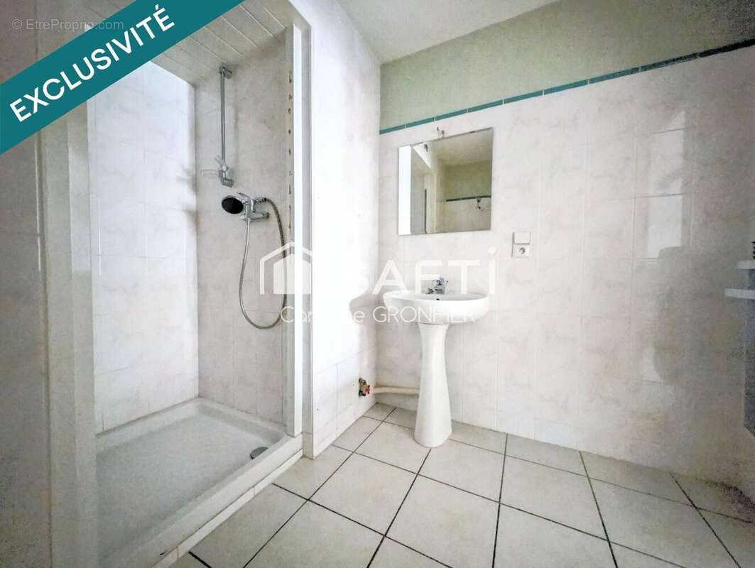 Photo 7 - Appartement à GENELARD