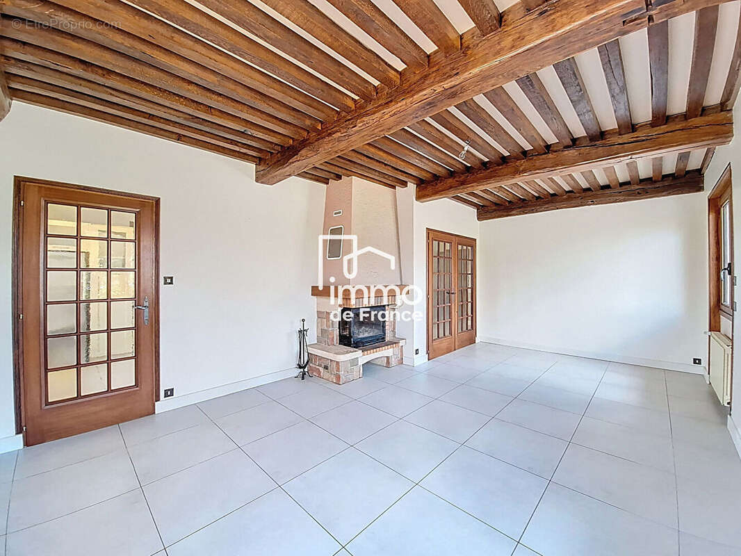 Maison à POLLIAT