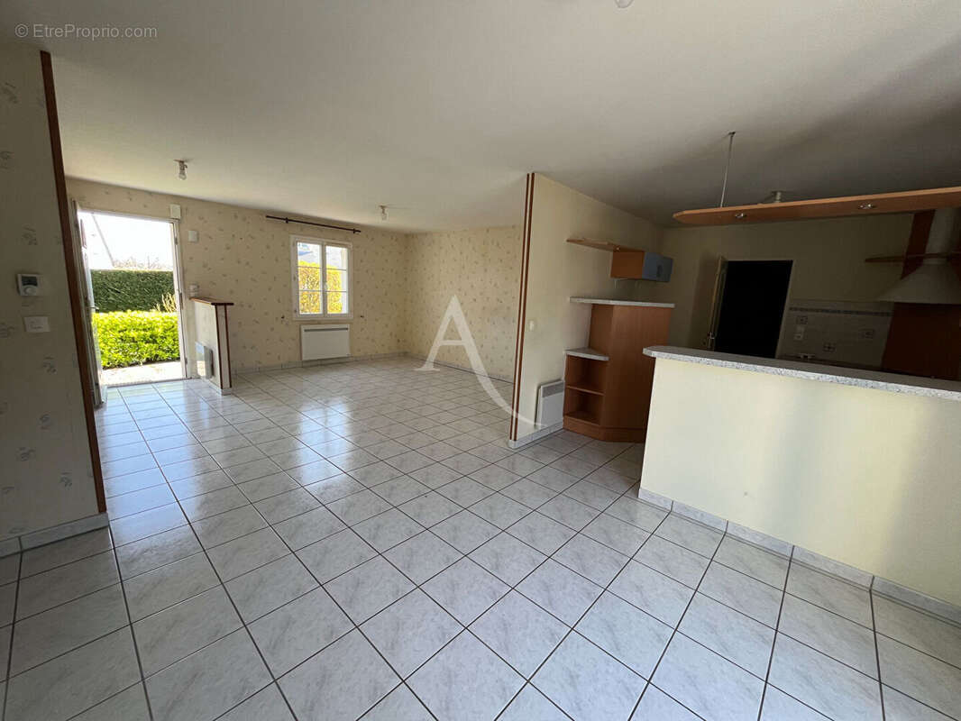 Maison à CHATEAU-RENAULT