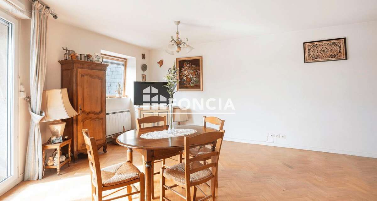 Residence gabriella, hyper-centre-ville, au pied du marche, des ecoles et transports - photo 7