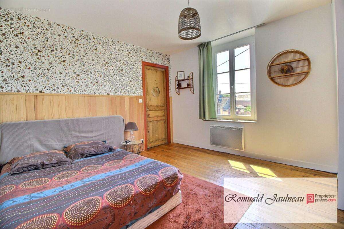 Maison en pierres de caractère de 134 m2 - photo 7