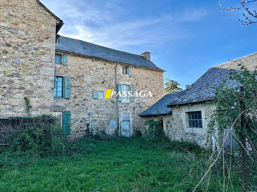 A VENDRE - Ensemble immobilier et terrain attenant - LE MEJANEL - photo 4